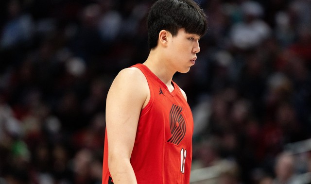 kaiyun sports-杨瀚森：今天表现一般&amp;希望在底角获更多传球 自己移动方面有进步