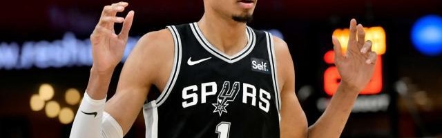 开运体育手机APP下载-数据全面缩水 三分疯狂打铁！二年级的文班撞墙了？